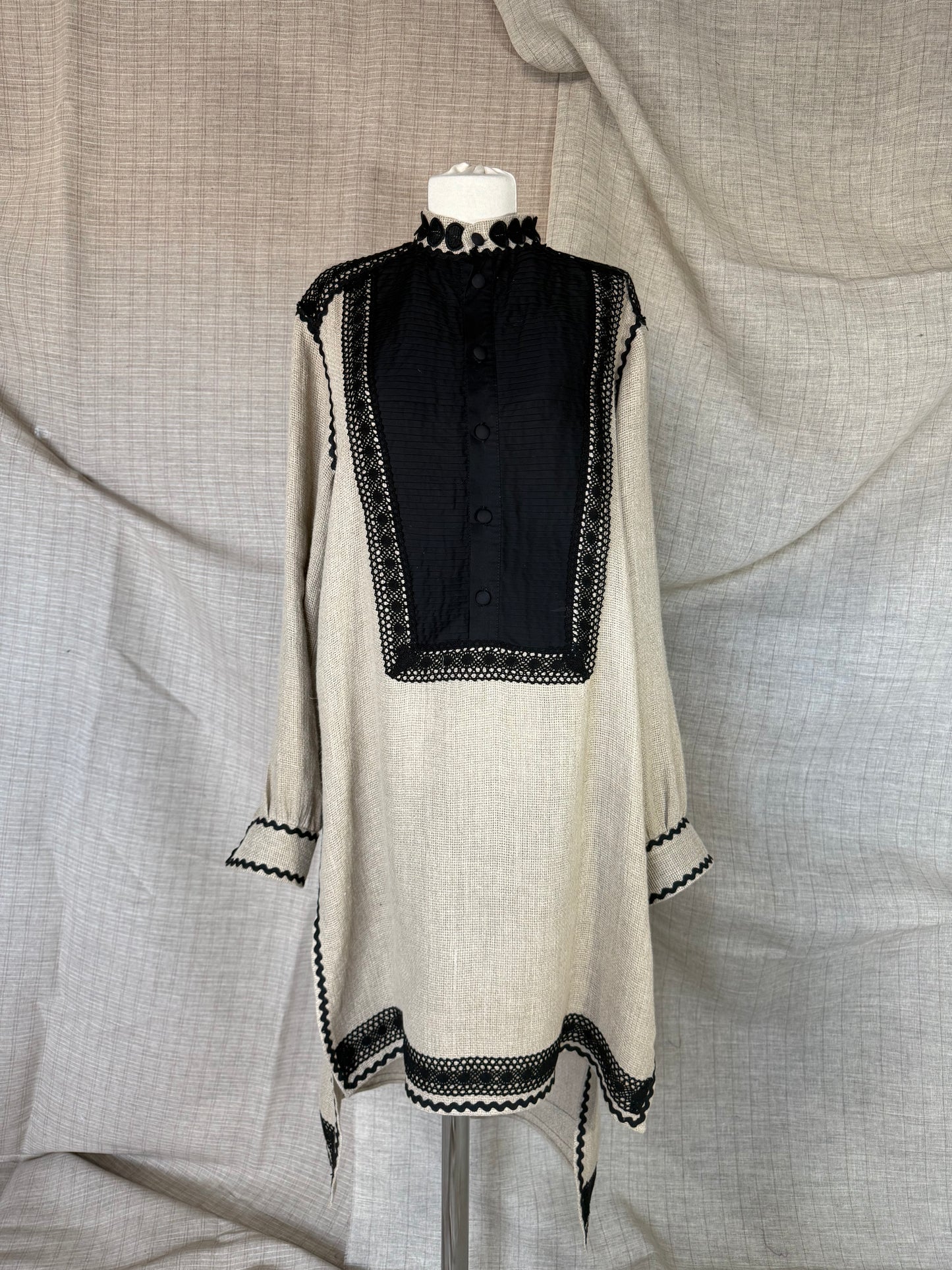 Folklore-inspired Long Shirt