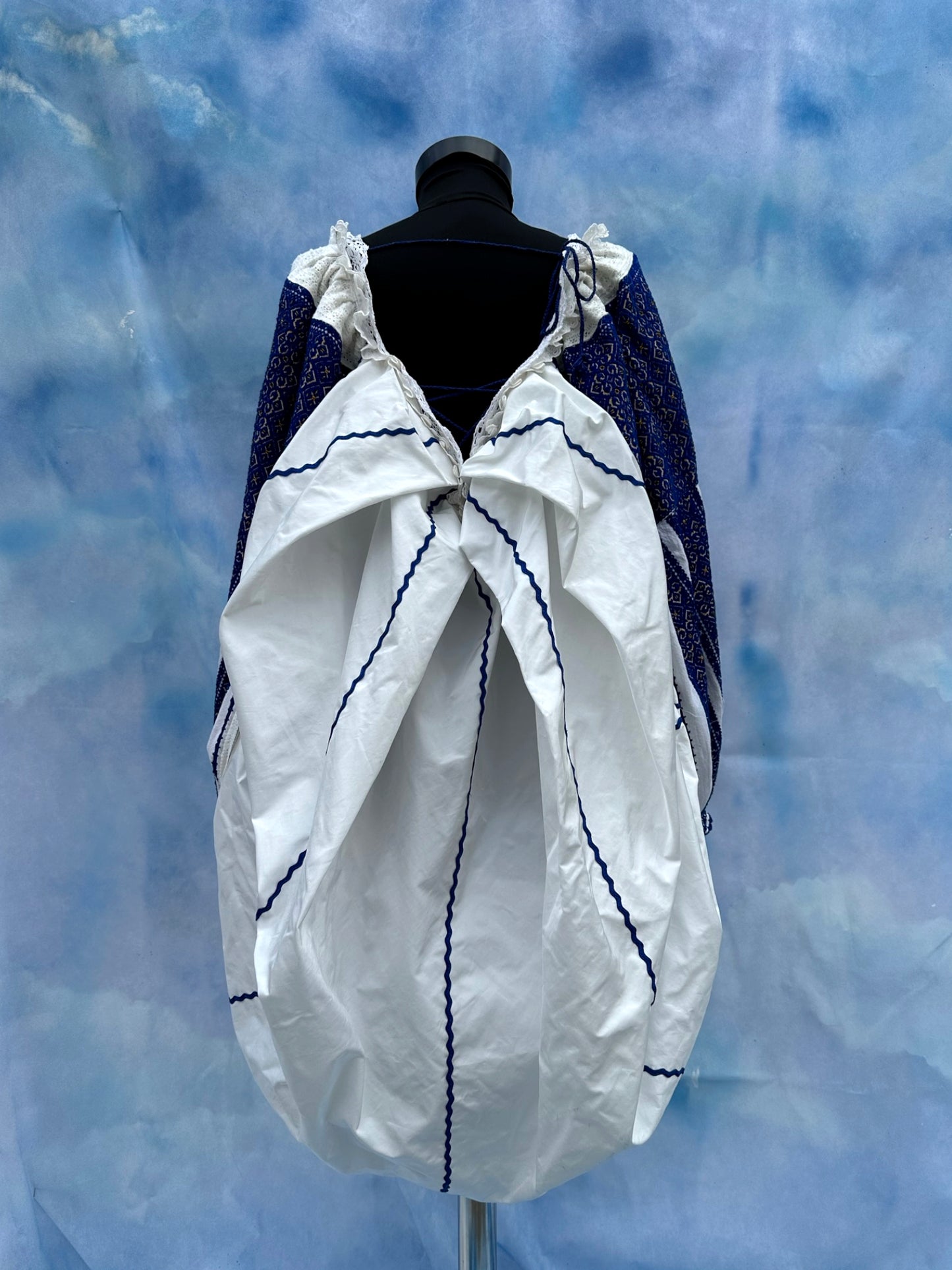 "Dor" White and Blue Short Dress