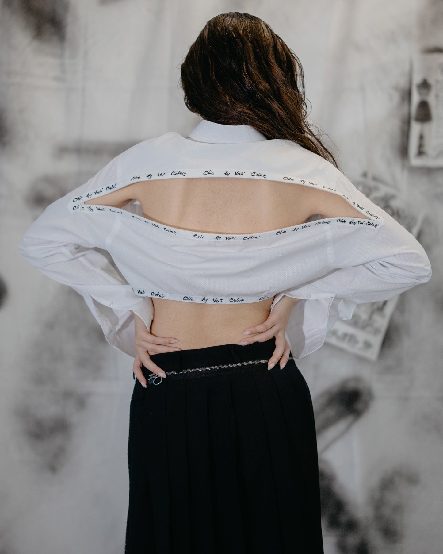 Puzzle - Cropped Shirt