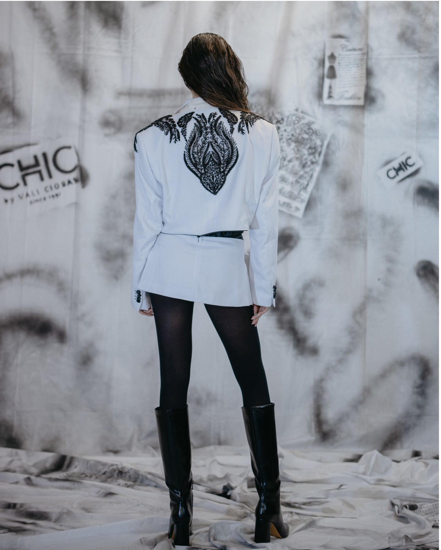 Puzzle White Smoking Jacket With Embroidery