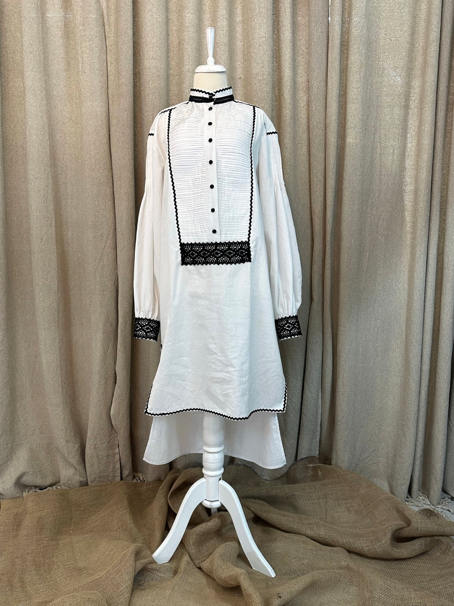 Long White Shirt With Traditional Lace Details