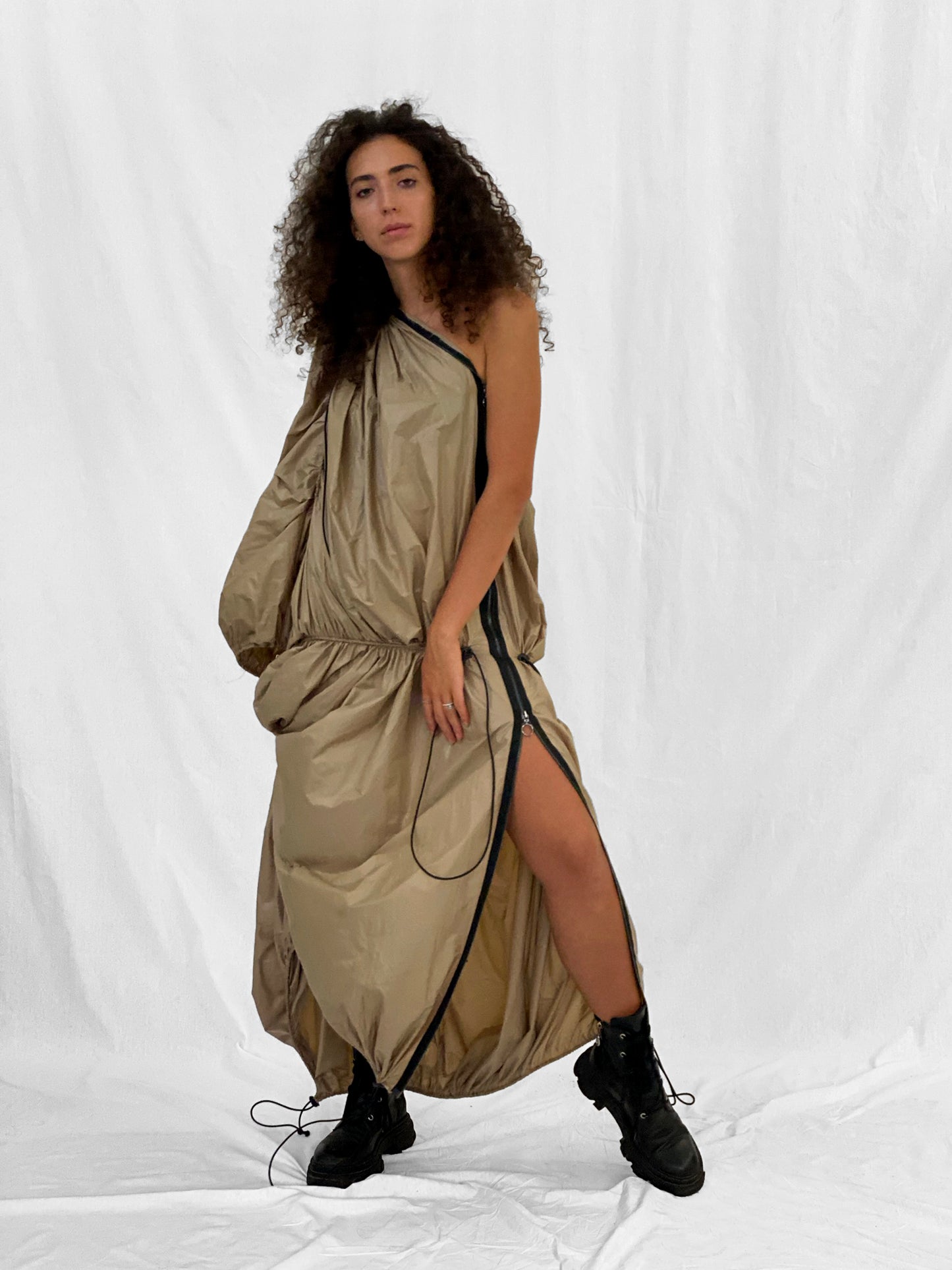 MANIFESTO Beige Raincoat