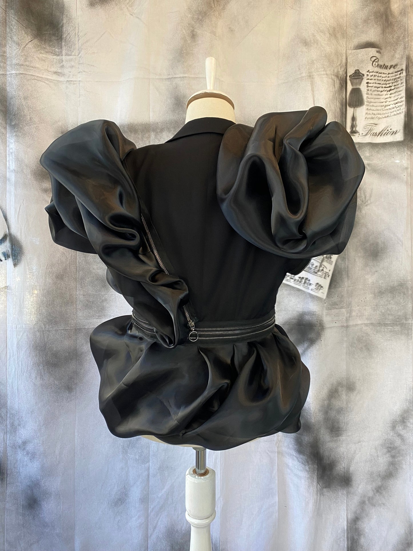 Puzzle Tailcoat With Organza Details And Metalic Zippers