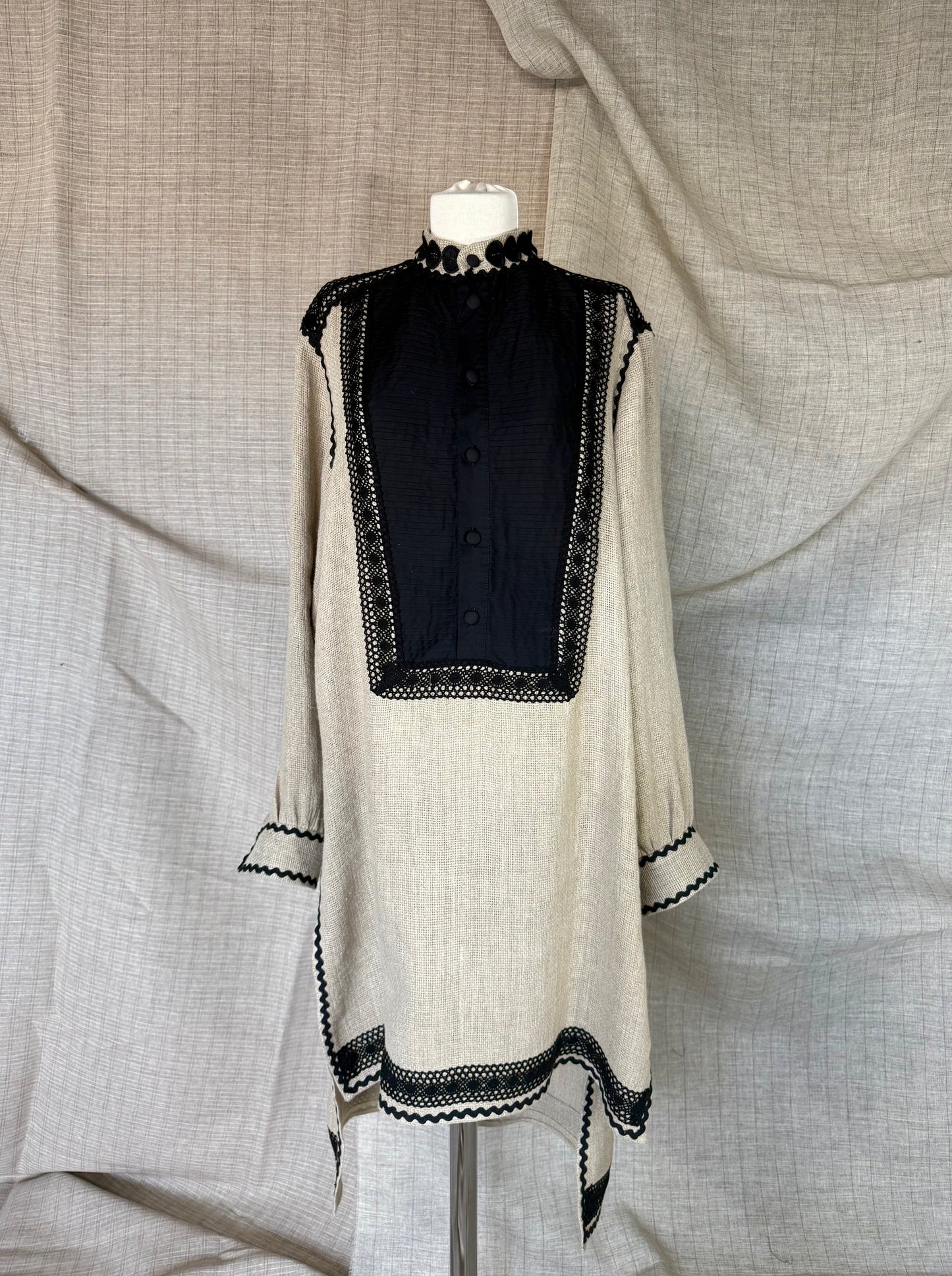 Folklore-inspired Long Shirt