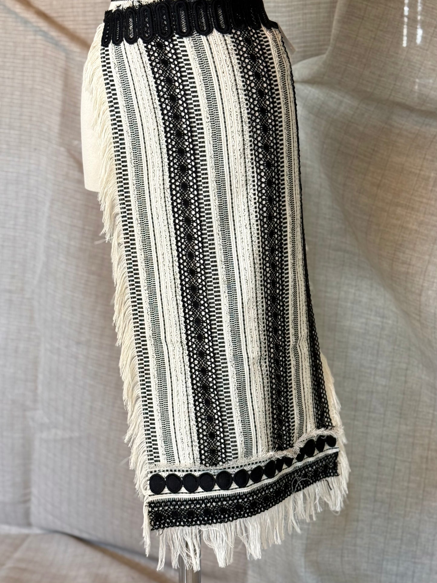 Ivory And Black Half-Skirt