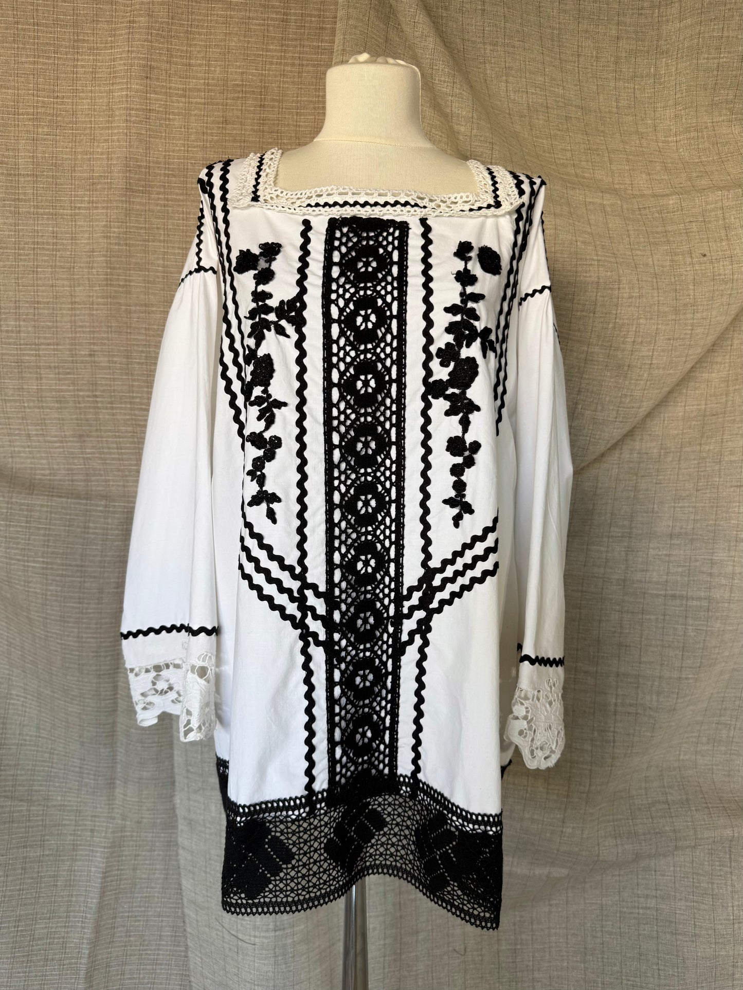 Romanian Folklore-Inspired Blouse with Black Details