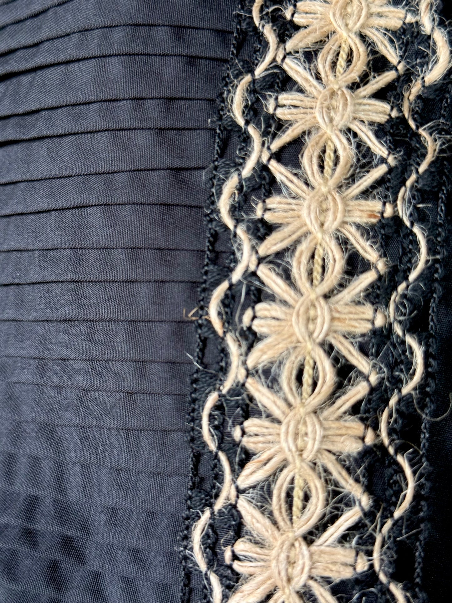 Folklore-inspired Long Shirt