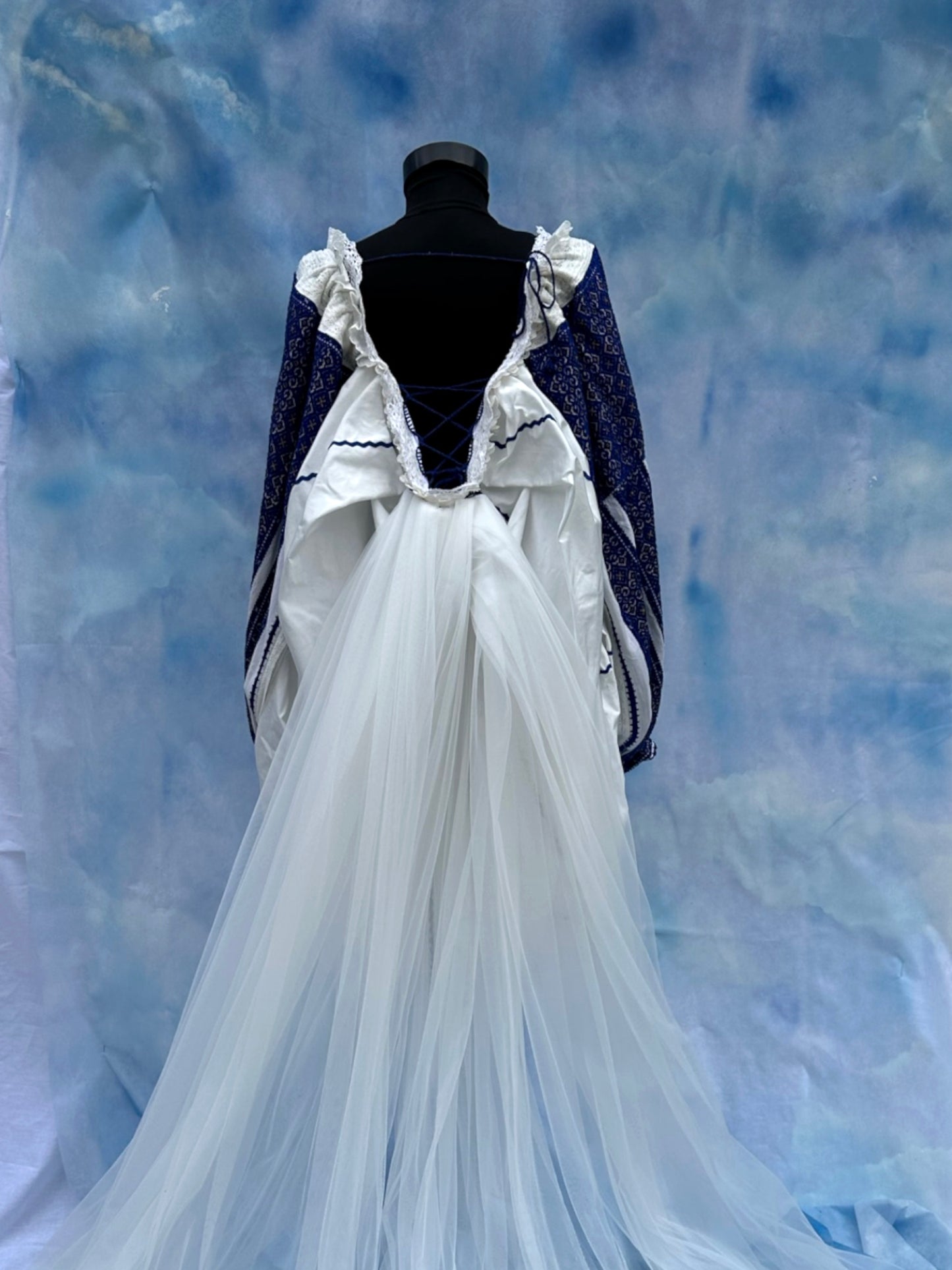 "Dor" White and Blue Short Dress