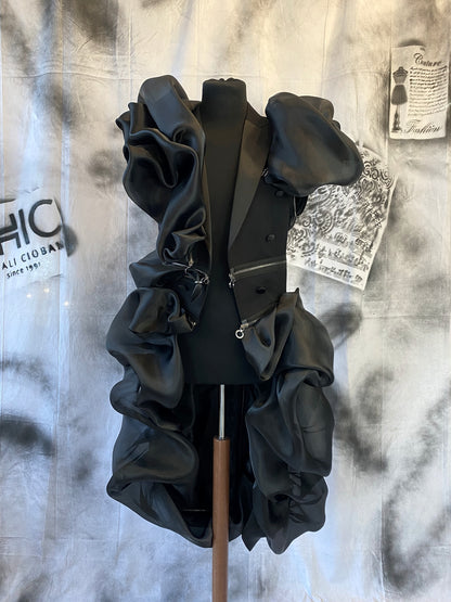 Puzzle Tailcoat With Organza Details And Metalic Zippers